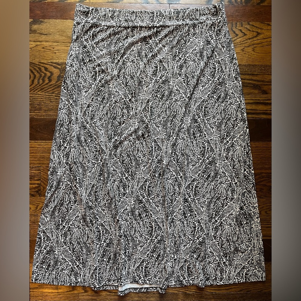 ROZ & ALI Womens 2X Maxi Skirt Black And White Print Stretch